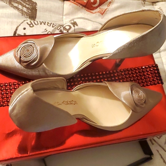 Caparros Shimmer Designer shoes - Picture 1 of 5
